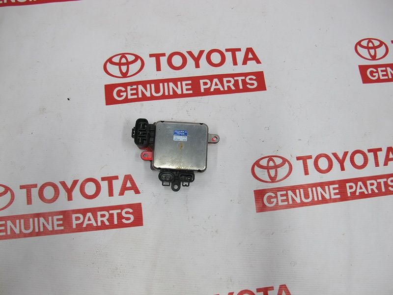 Блок кассеты радиатора на Lexus RX 2003-2008гг