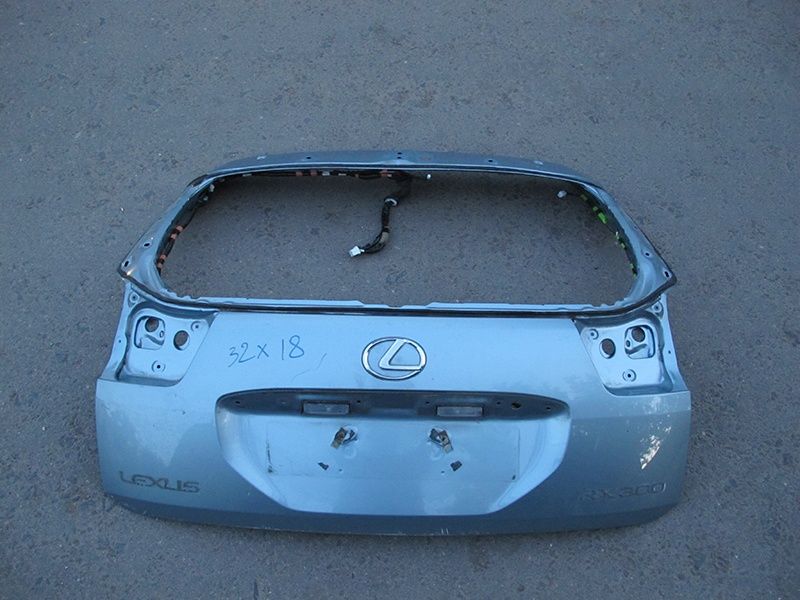 Крышка багажника Голая на Lexus RX 2003-2008гг