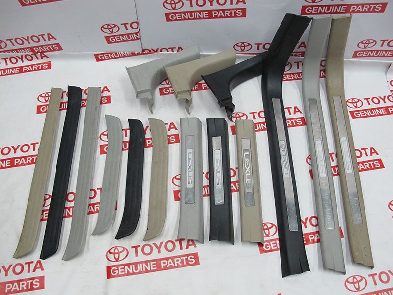 Обшивки салона на Lexus RX 2003-2008гг